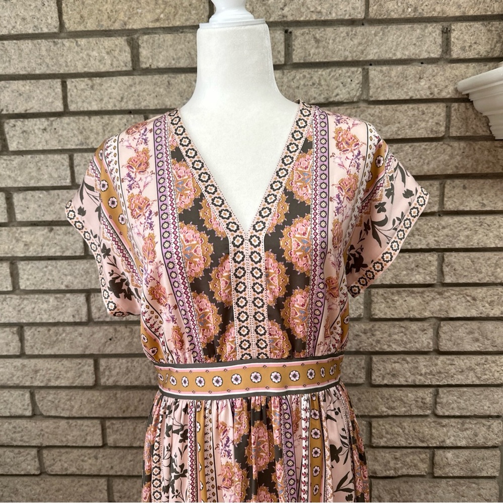 Nwt Gal Meets Glam Stunning Floral Dress Size 8 - Picture 5 of 14